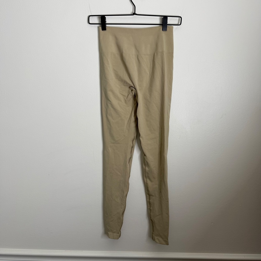 Alphalete Seamless High Waisted Ruched Butt Leggings‎ Women's Medium Beige